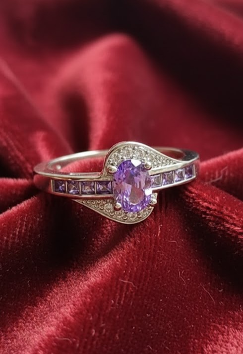 Sterling Silver Ring with Amethyst color stone