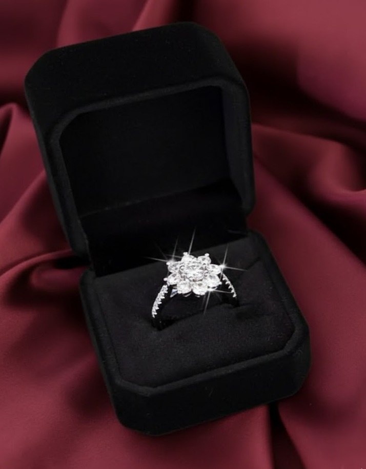 18 K Gold Plated Sterling Silver Snowflake Shaped Ring