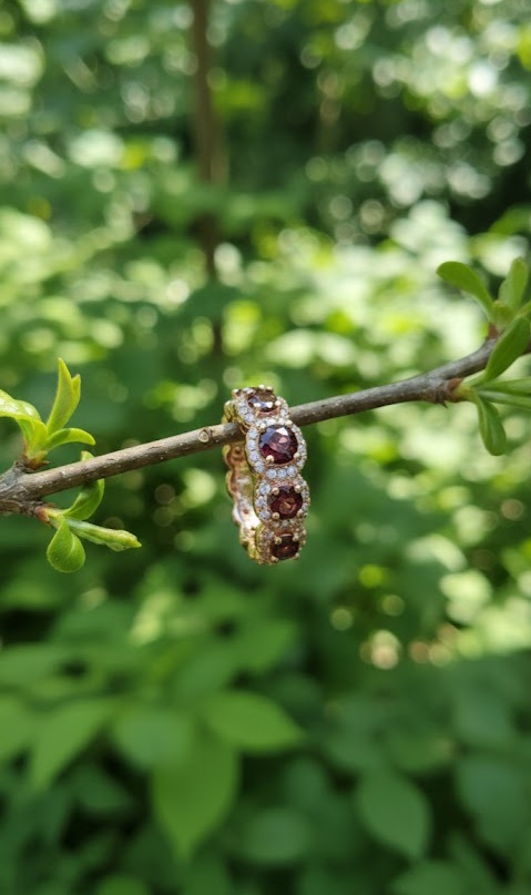 Sterling Silver Ring With Five Natural Garnet Stones - Image 3